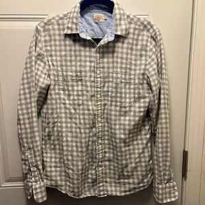 Faherty women’s Gray Checkered button up